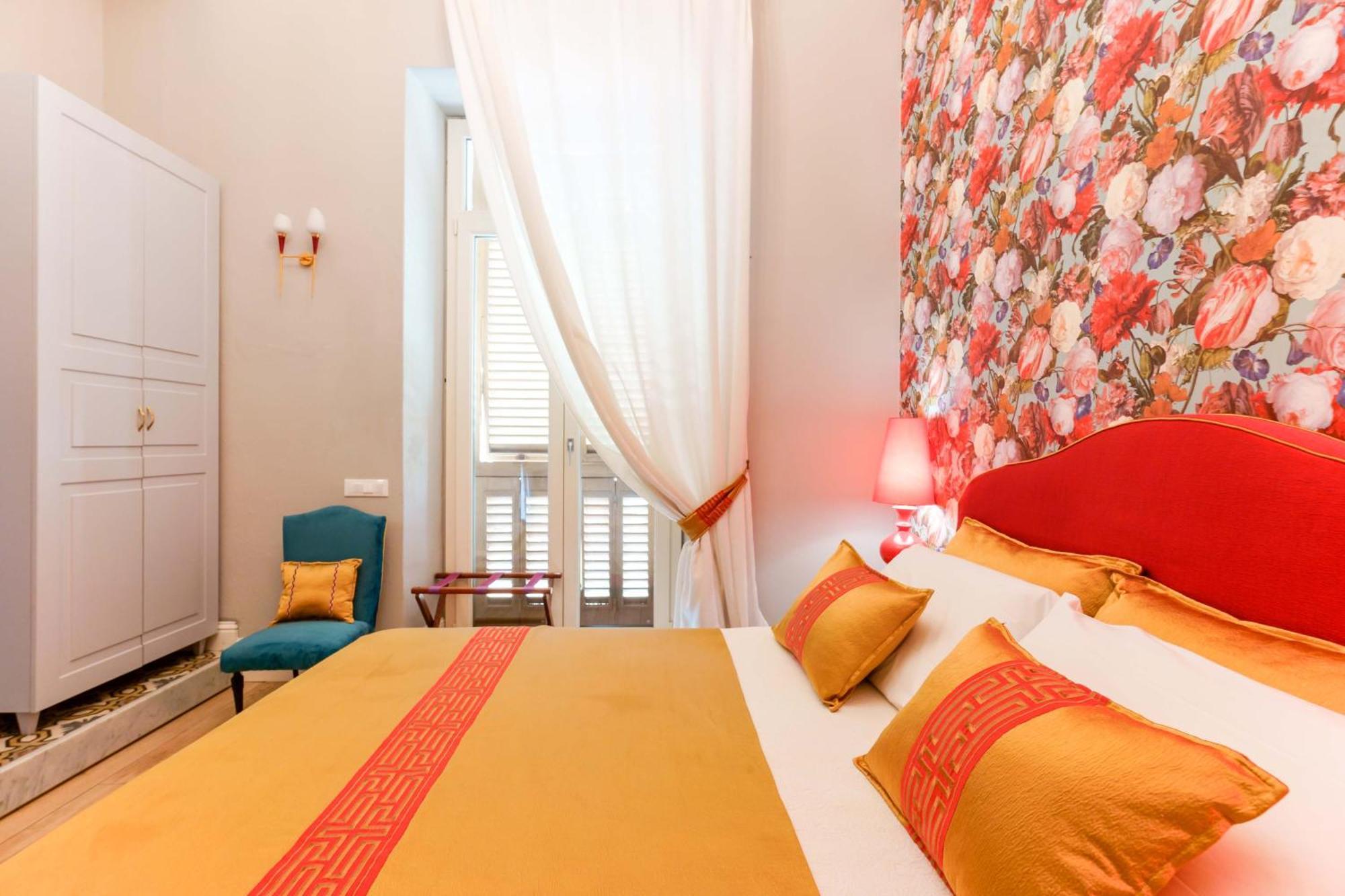 Guest House 73 Каляри Екстериор снимка