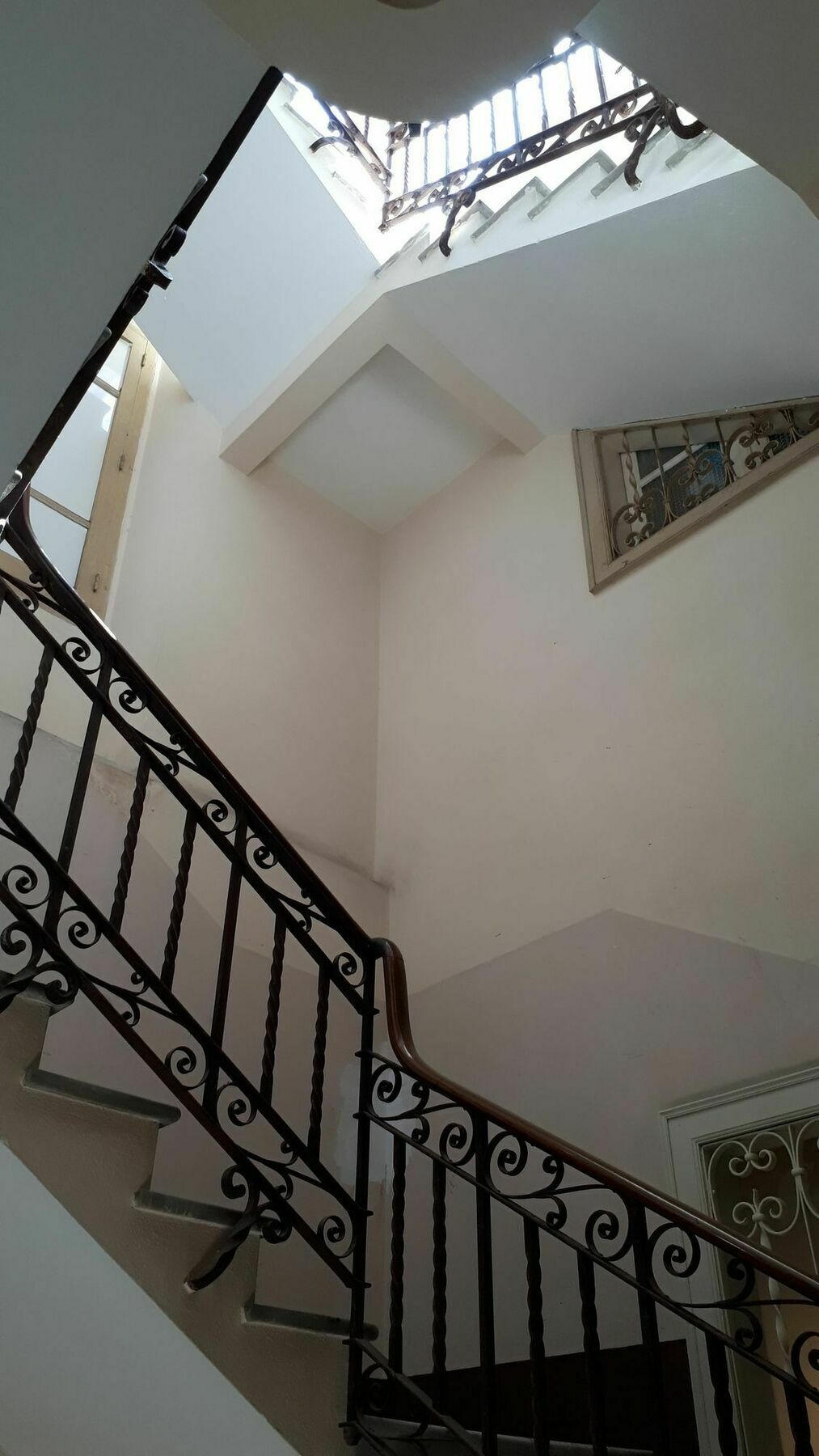 Guest House 73 Каляри Екстериор снимка