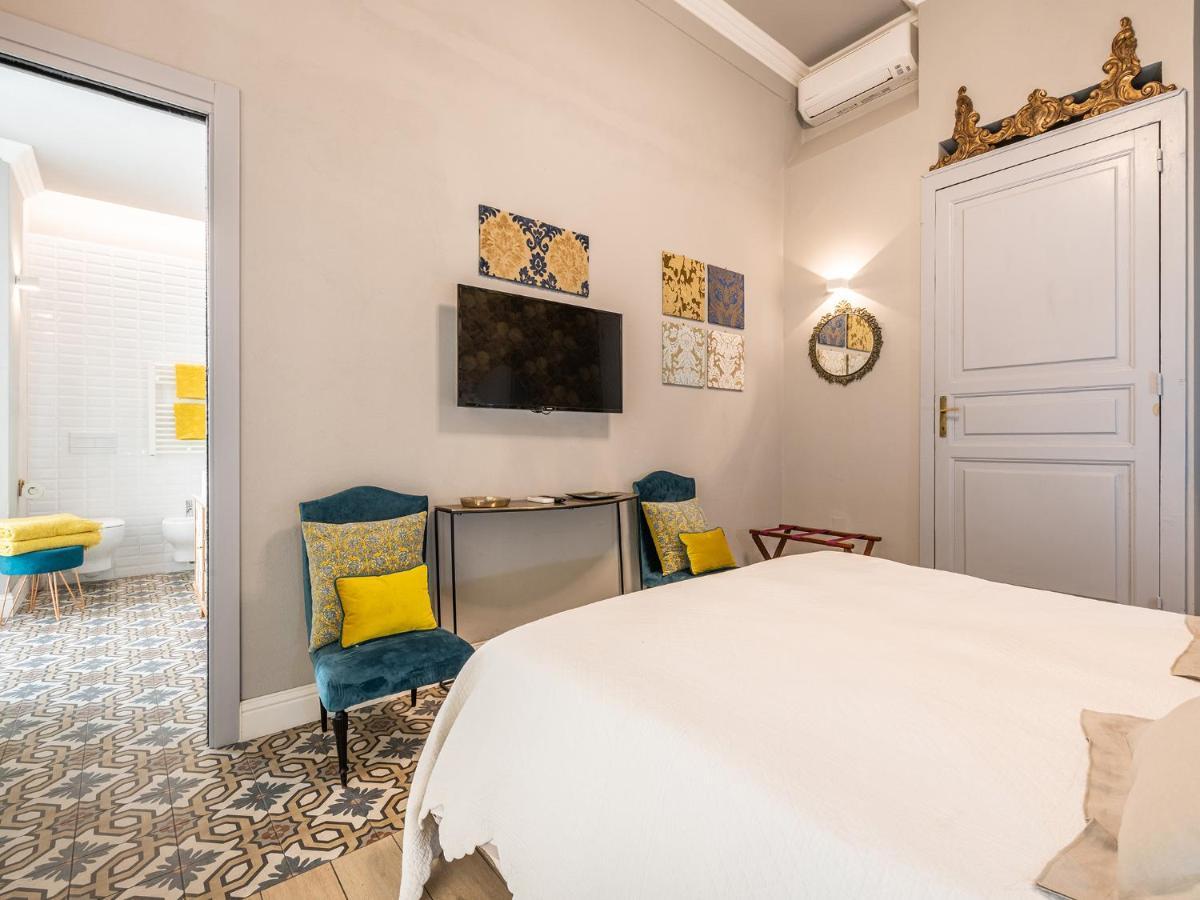 Guest House 73 Каляри Екстериор снимка